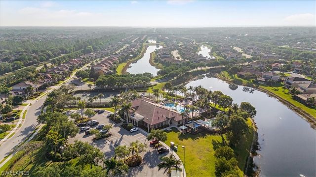 6553 Monterey PT 204, Naples, FL 34105