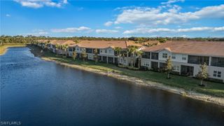 6553 Monterey PT 204, Naples, FL 34105