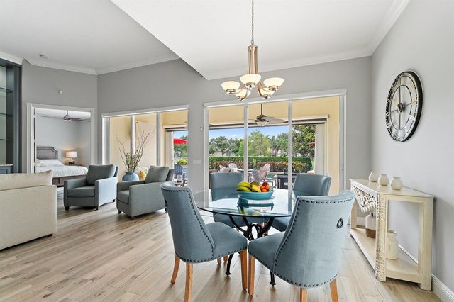 102 Euphrates Circle, Palm Beach Gardens, FL 33410