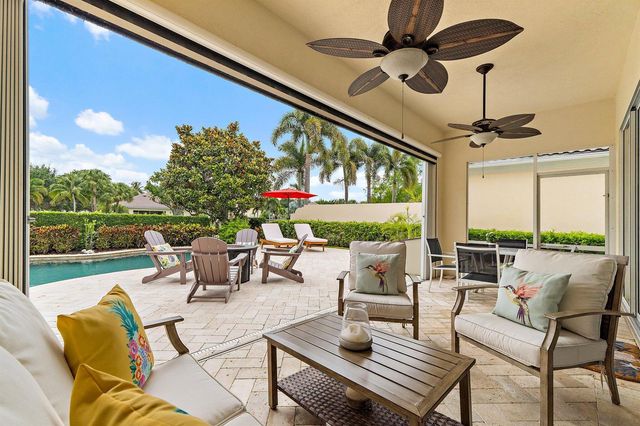 102 Euphrates Circle, Palm Beach Gardens, FL 33410