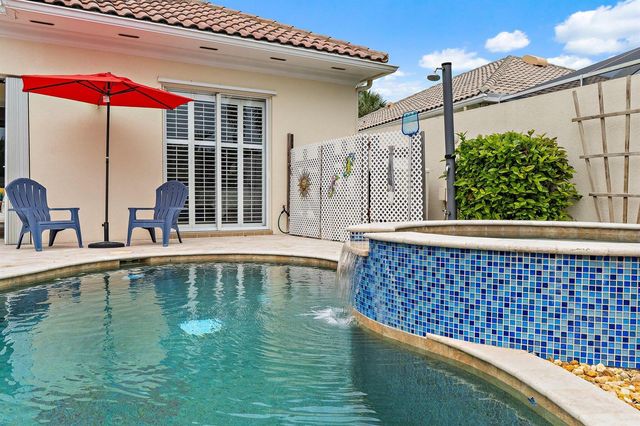 102 Euphrates Circle, Palm Beach Gardens, FL 33410