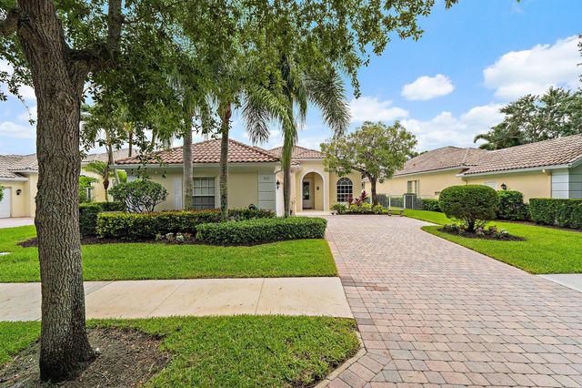 102 Euphrates Circle, Palm Beach Gardens, FL 33410
