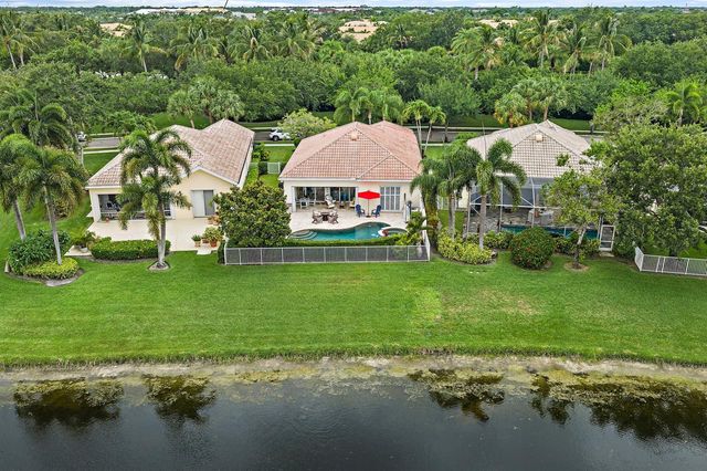 102 Euphrates Circle, Palm Beach Gardens, FL 33410