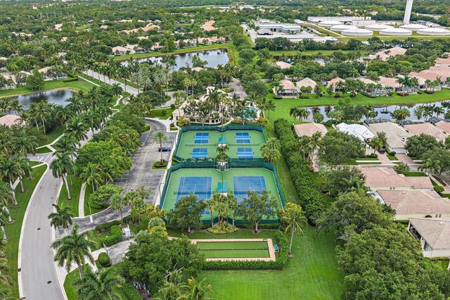 102 Euphrates Circle, Palm Beach Gardens, FL 33410