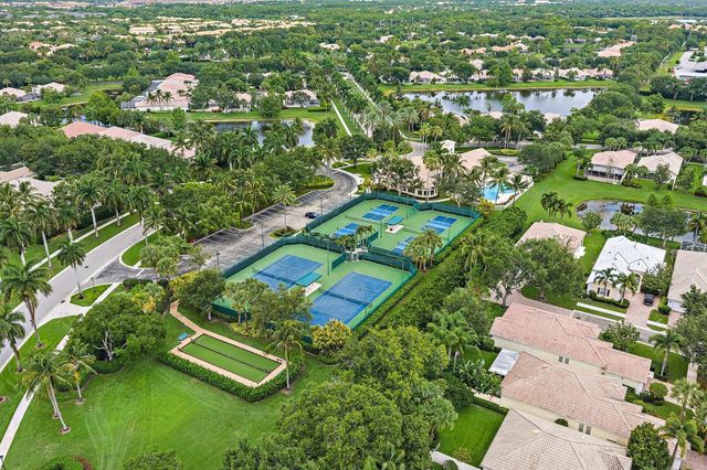 102 Euphrates Circle, Palm Beach Gardens, FL 33410