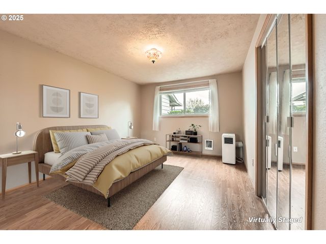 863 Ne Fleming Ave B-10, Gresham, OR 97030