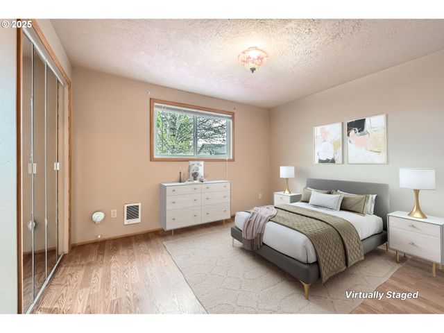 863 Ne Fleming Ave B-10, Gresham, OR 97030