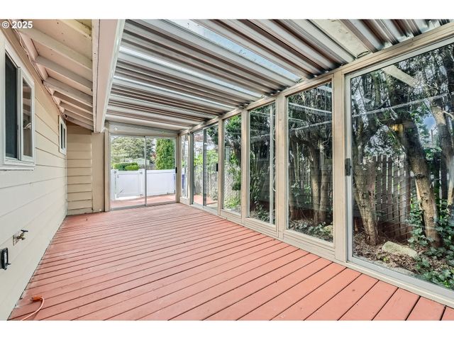 863 Ne Fleming Ave B-10, Gresham, OR 97030
