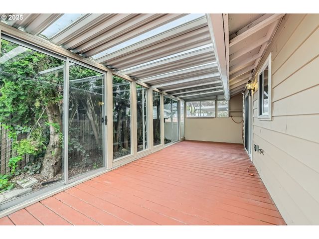 863 Ne Fleming Ave B-10, Gresham, OR 97030