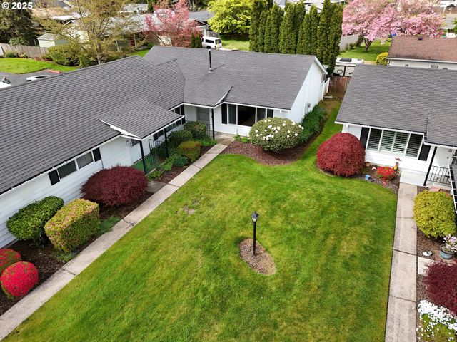 863 Ne Fleming Ave B-10, Gresham, OR 97030