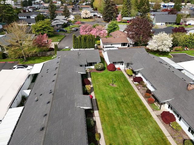 863 Ne Fleming Ave B-10, Gresham, OR 97030