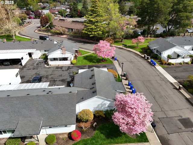 863 Ne Fleming Ave B-10, Gresham, OR 97030