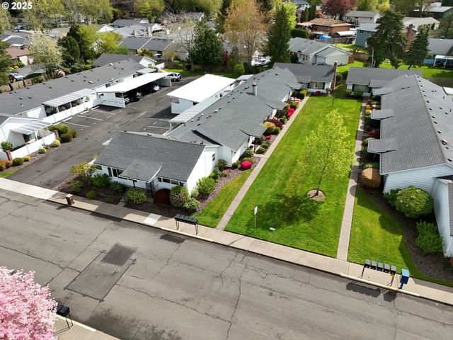 863 Ne Fleming Ave B-10, Gresham, OR 97030