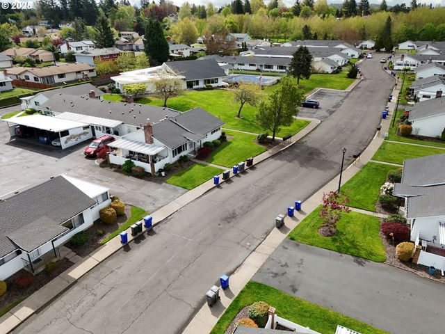863 Ne Fleming Ave B-10, Gresham, OR 97030