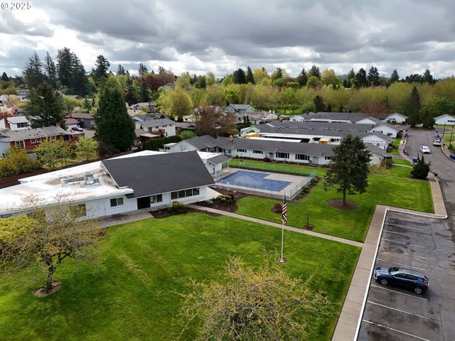 863 Ne Fleming Ave B-10, Gresham, OR 97030