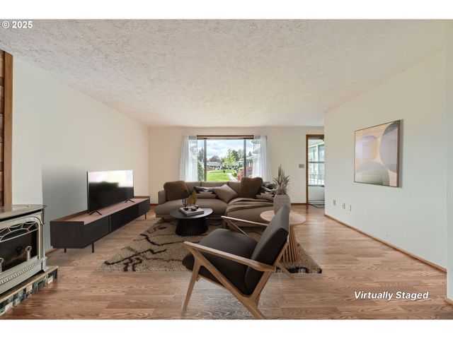 863 Ne Fleming Ave B-10, Gresham, OR 97030