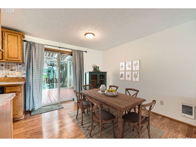 863 Ne Fleming Ave B-10, Gresham, OR 97030