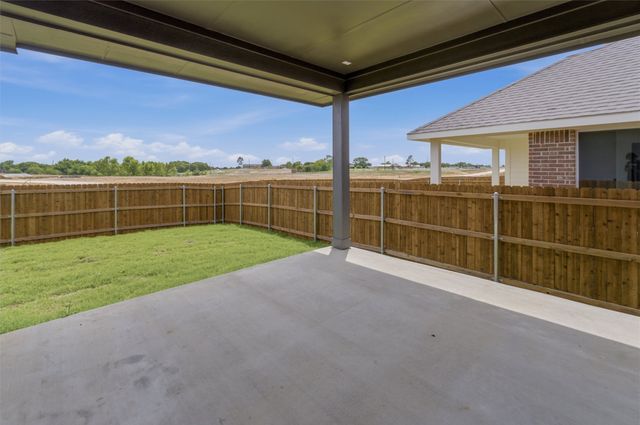 3510 Helena Street, Gainesville, TX 76240