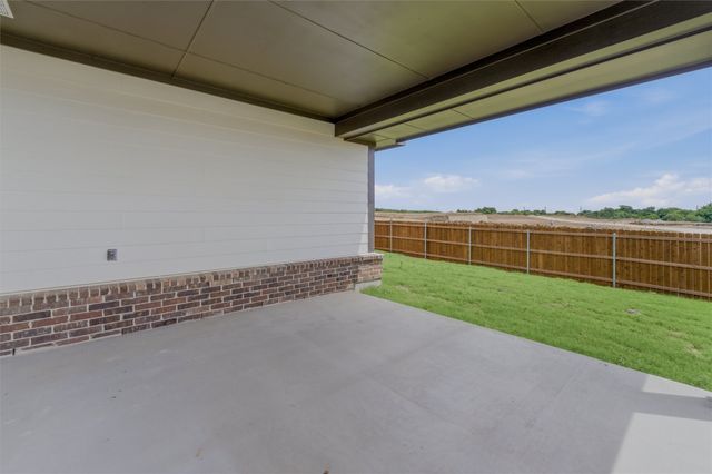 3510 Helena Street, Gainesville, TX 76240