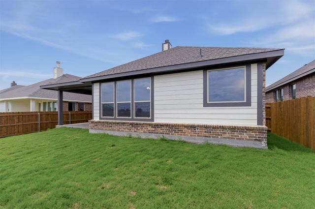 3510 Helena Street, Gainesville, TX 76240