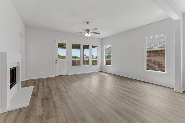 3510 Helena Street, Gainesville, TX 76240