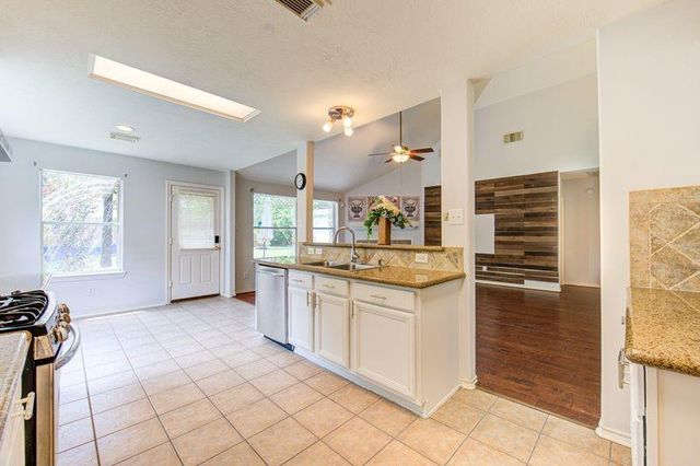 3022 Glenthorpe Lane, Katy, TX 77494