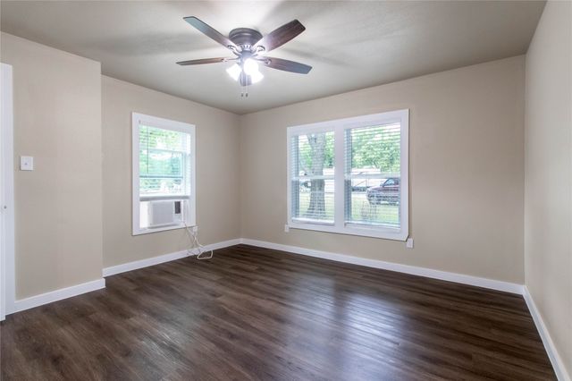 114 Owens Lane, Denton, TX 76209