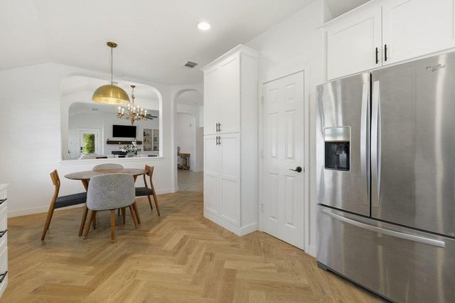 4253 Canyon Glen CIR, Austin, TX 78732