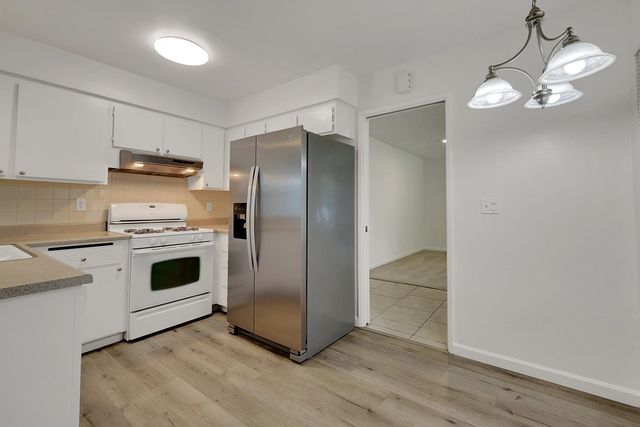 7299 Dutch Flat Dr, North Highlands, CA 95660