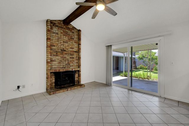 7299 Dutch Flat Dr, North Highlands, CA 95660