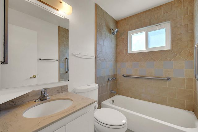 7299 Dutch Flat Dr, North Highlands, CA 95660