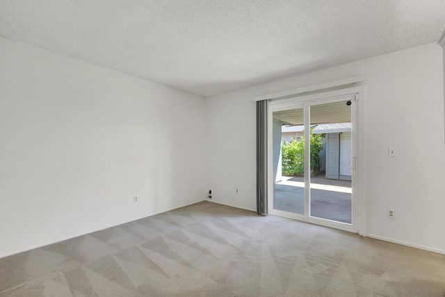 7299 Dutch Flat Dr, North Highlands, CA 95660