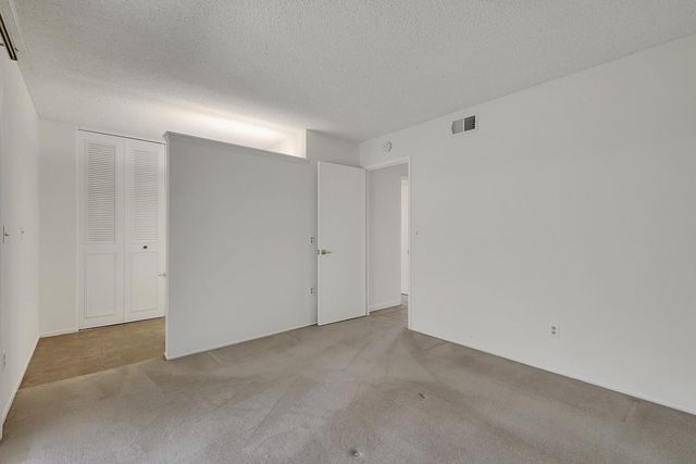 7299 Dutch Flat Dr, North Highlands, CA 95660
