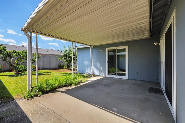 7299 Dutch Flat Dr, North Highlands, CA 95660
