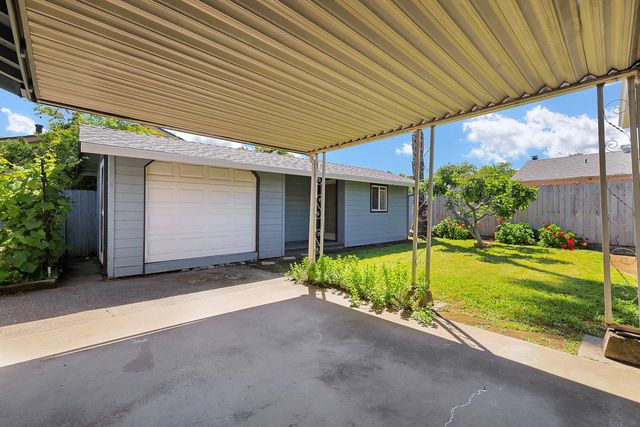 7299 Dutch Flat Dr, North Highlands, CA 95660