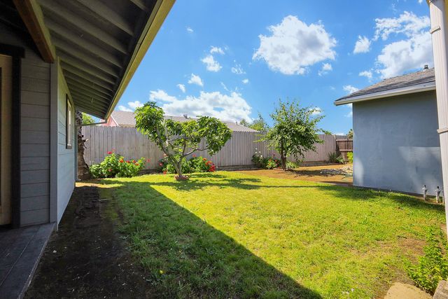 7299 Dutch Flat Dr, North Highlands, CA 95660