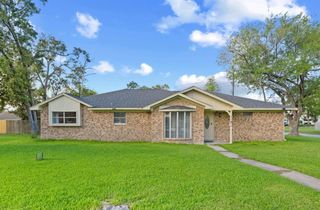118 S Diamondhead Boulevard, Crosby, TX 77532