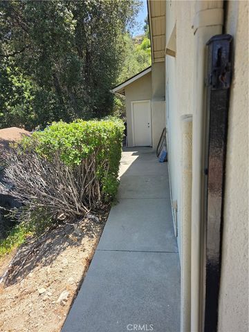 9408 True Knoll Drive, Tujunga, CA 91042