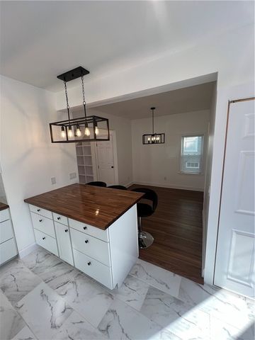 57 Gould Street, Newport, RI 02840