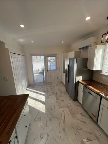 57 Gould Street, Newport, RI 02840