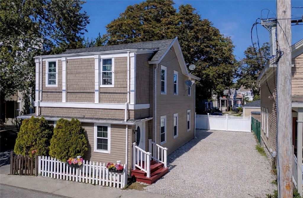 57 Gould Street, Newport, RI 02840