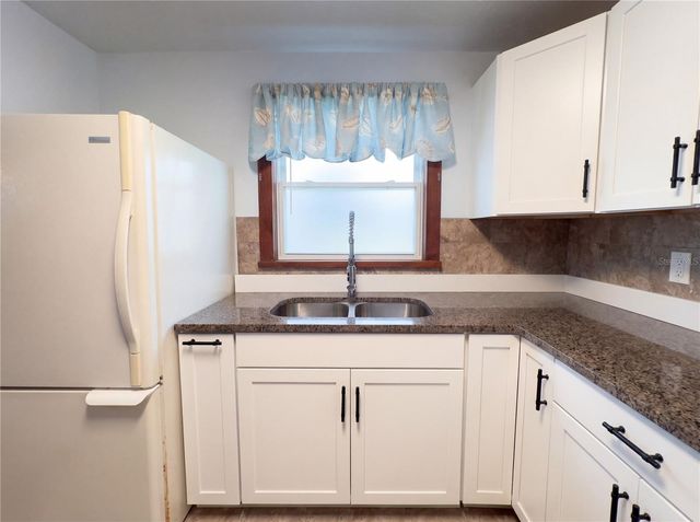 1385 BENDER AVENUE, Daytona Beach, FL 32117