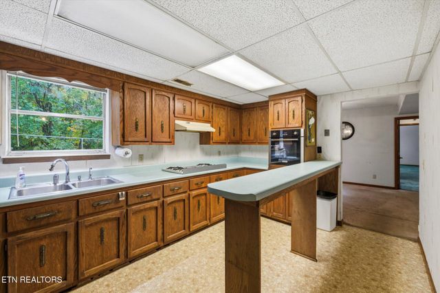 2133 Highway 30, Athens, TN 37303