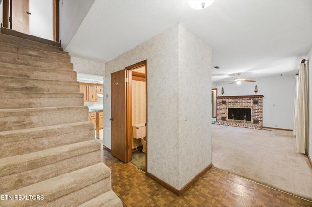 2133 Highway 30, Athens, TN 37303