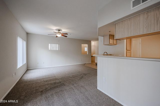 4644 N 22ND Street 2142, Phoenix, AZ 85016
