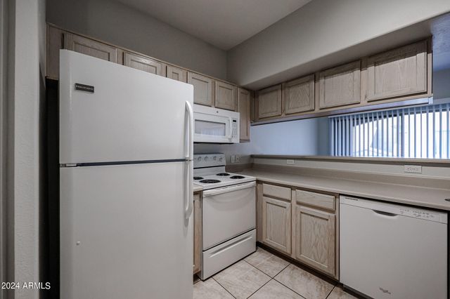 4644 N 22ND Street 2142, Phoenix, AZ 85016