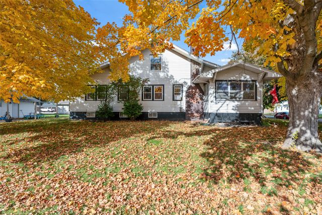 212 3rd Avenue, Melbourne, IA 50162