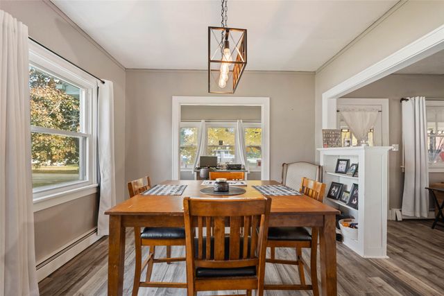 212 3rd Avenue, Melbourne, IA 50162