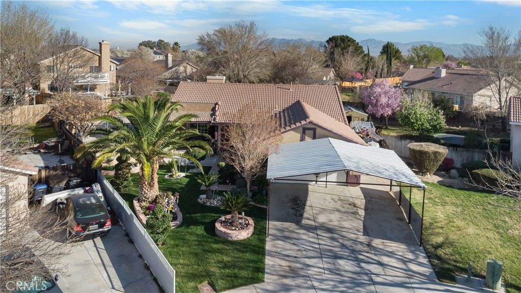 Image 3 of property listing at 3320 Kipper, Palmdale, CA 93535