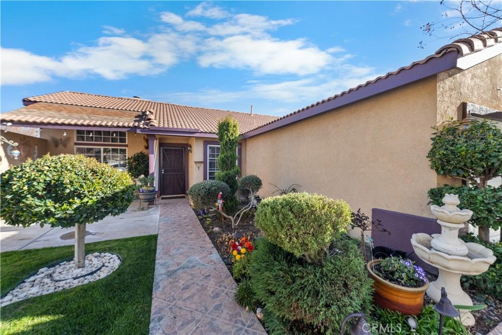 Image 6 of property listing at 3320 Kipper, Palmdale, CA 93535